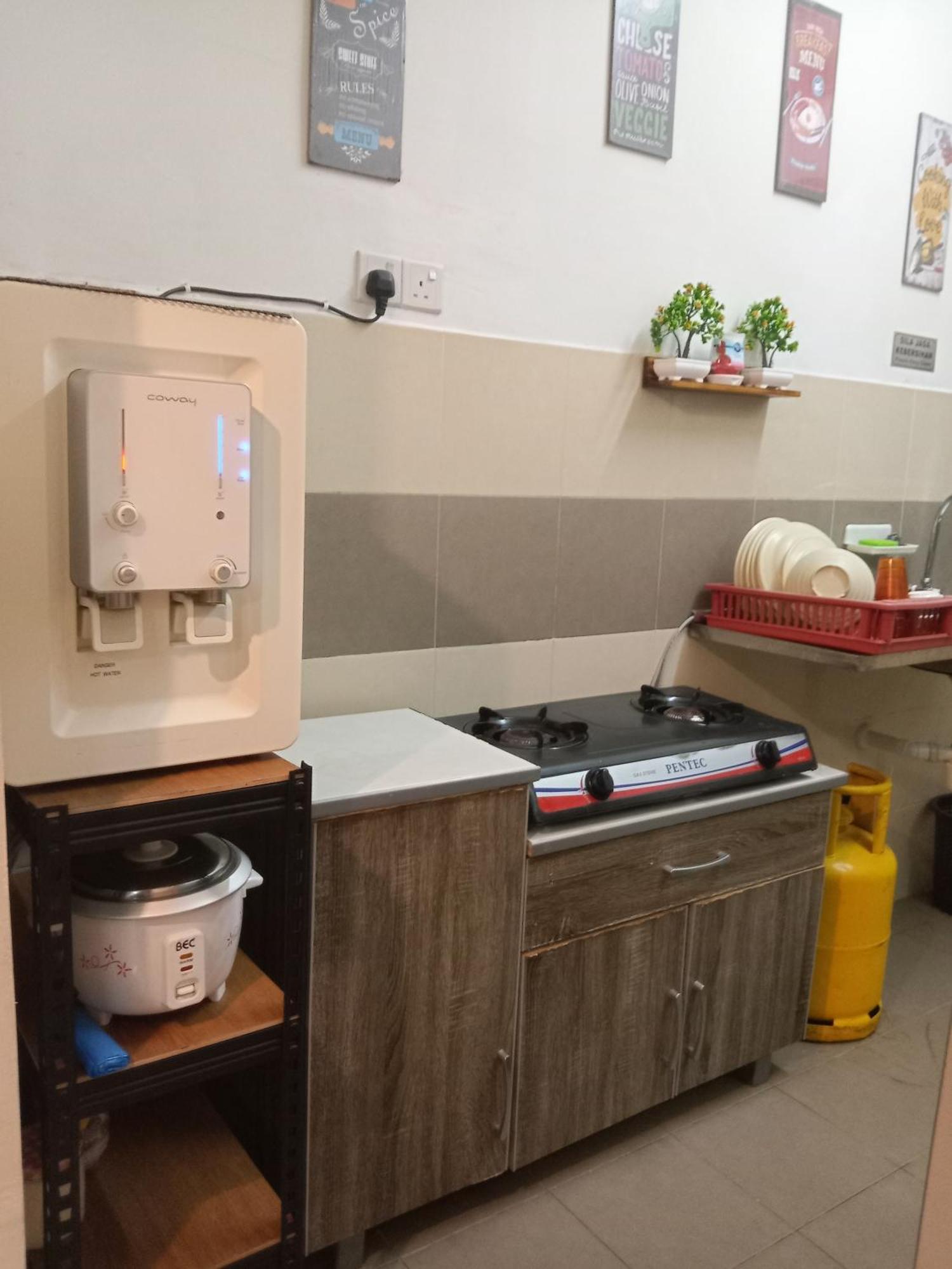 Homestay Budget Kuala Terengganu Tulipsia House Buitenkant foto