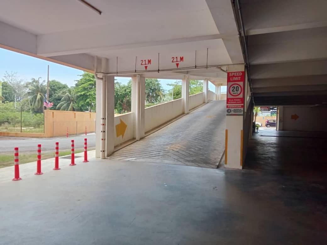 Homestay Budget Kuala Terengganu Tulipsia House Buitenkant foto