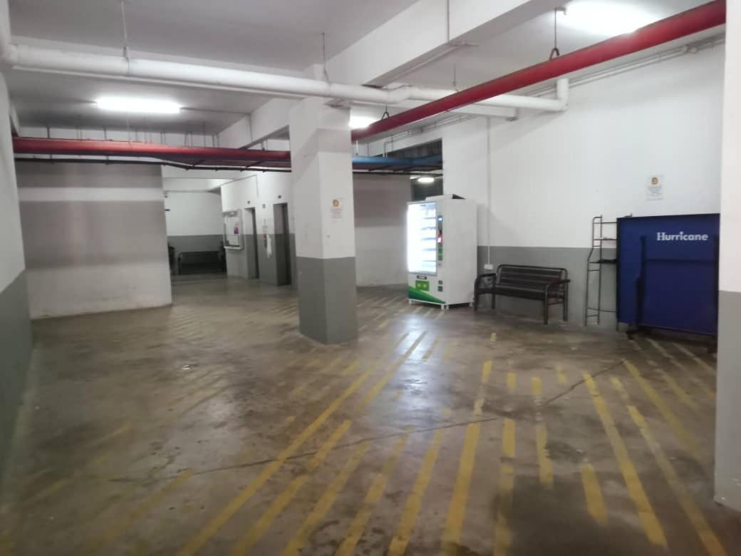 Homestay Budget Kuala Terengganu Tulipsia House Buitenkant foto