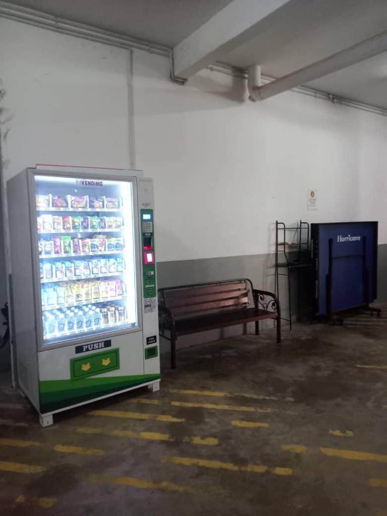 Homestay Budget Kuala Terengganu Tulipsia House Buitenkant foto