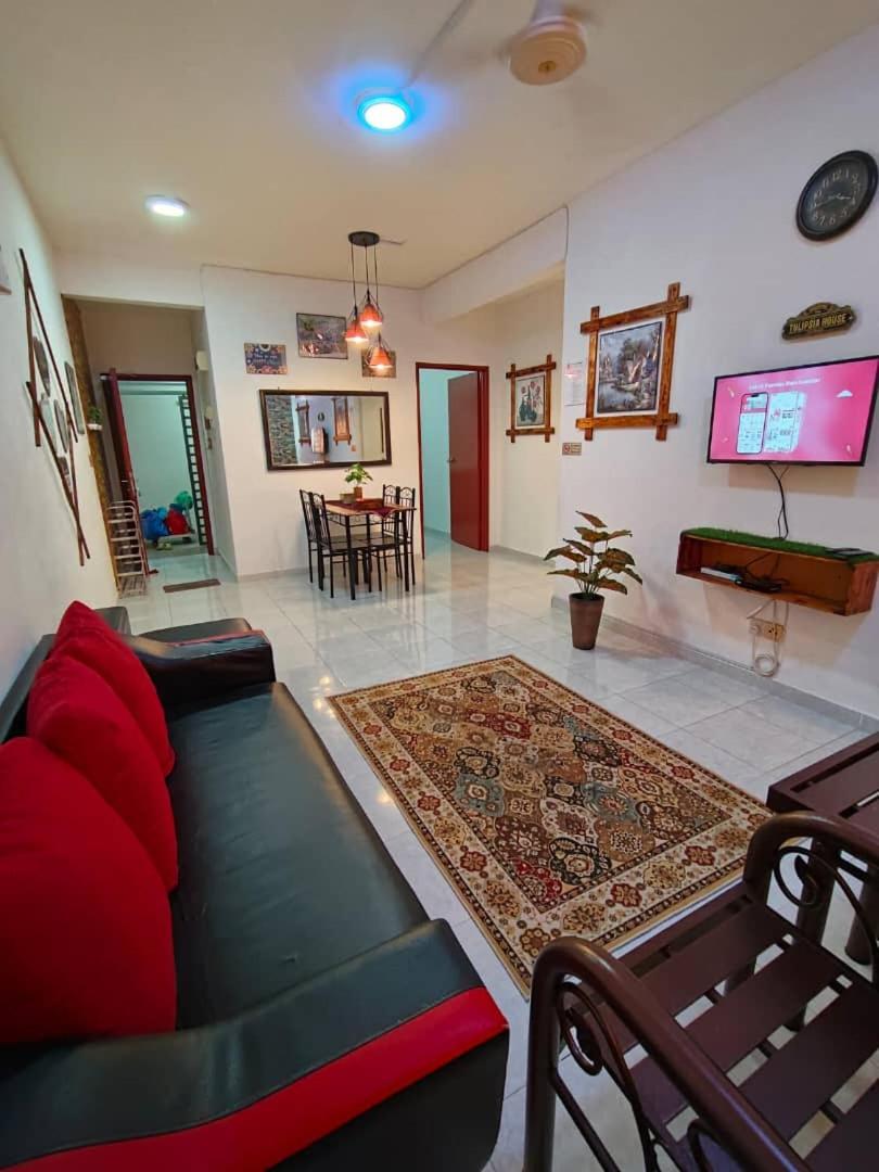 Homestay Budget Kuala Terengganu Tulipsia House Buitenkant foto